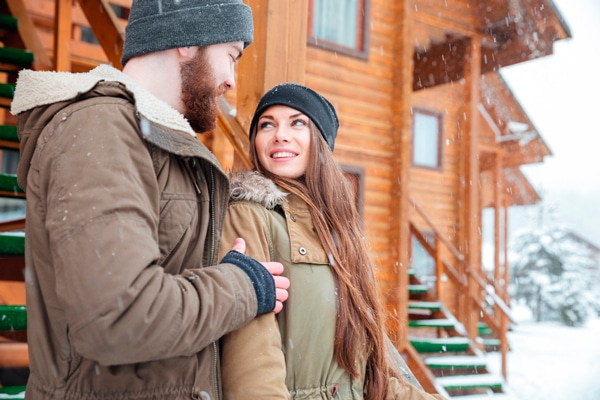 casal no inverno